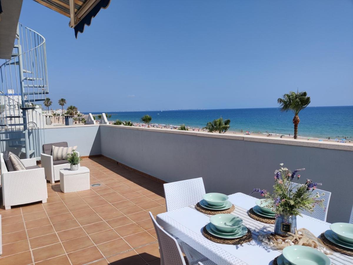 Atico Al Sol En Primera Linea De Playa Appartement Rota Buitenkant foto