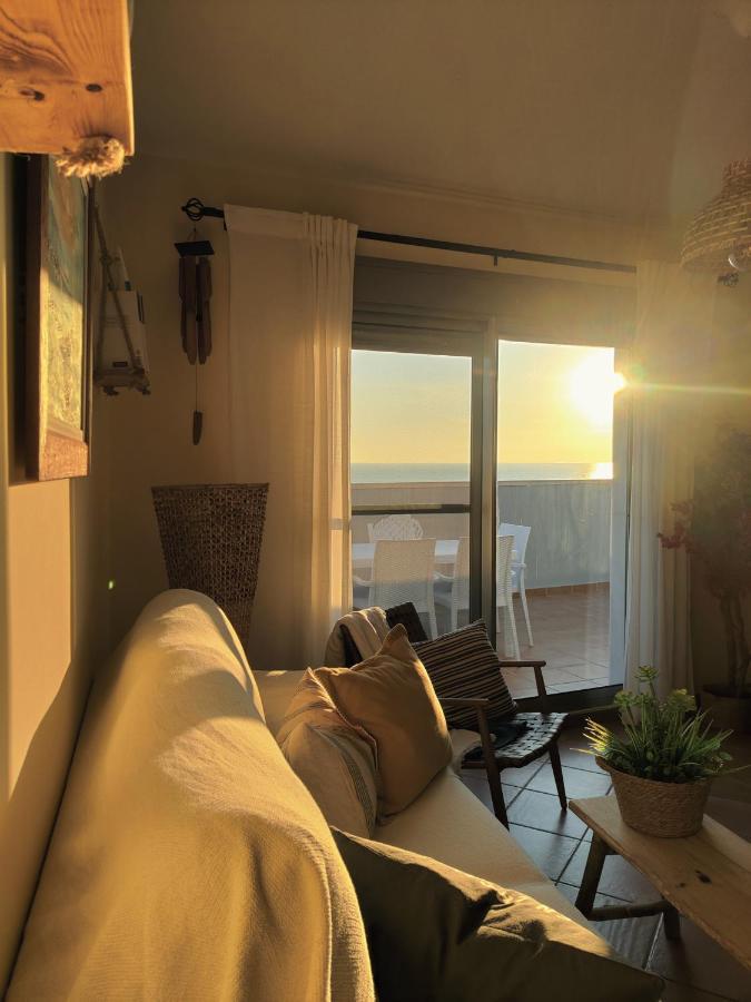 Atico Al Sol En Primera Linea De Playa Appartement Rota Buitenkant foto